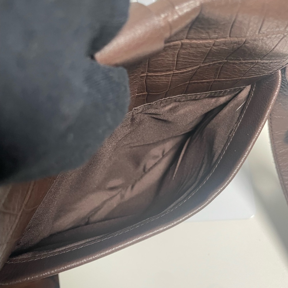 Fossil Brown Croc-Embossed Leather Crossbody Bag - Picture 13 of 13